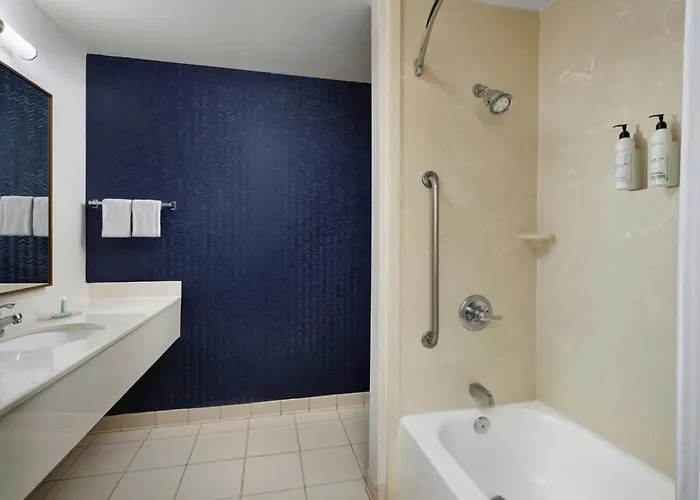 Fairfield Inn & Suites Indianapolis East